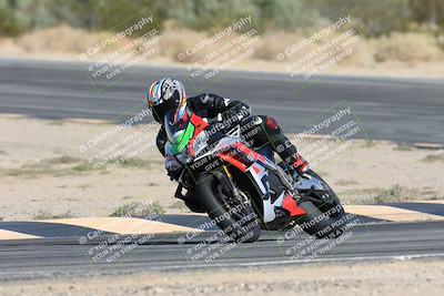 media/Nov-16-2025-Race Pace (Sun) [[8c5fa54630]]/Non Verified Riders (1st 20 Minutes)/2-Turn 10 (1010am)/